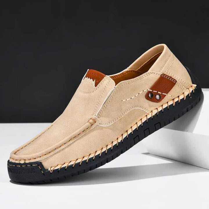 Ortopediske slip-on-sko med fotbue-støtte