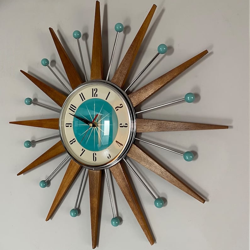Handgjord väggklocka i mid-century-stil | Retro-väggdekoration, tyst & batteridriven
