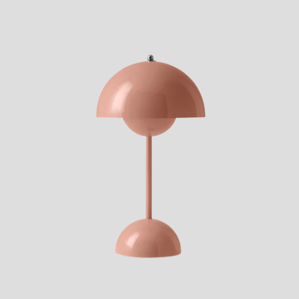 Sladdløs bordlampe i metal