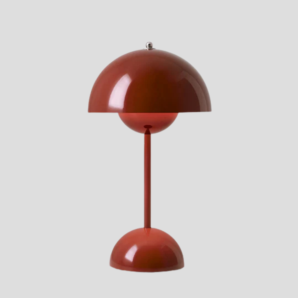 Sladdløs bordlampe i metal