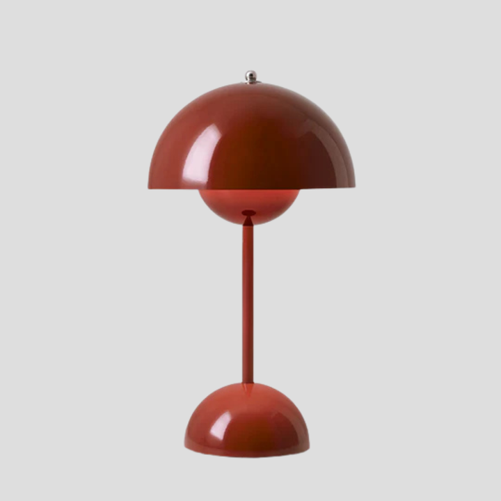 Sladdløs bordlampe i metal