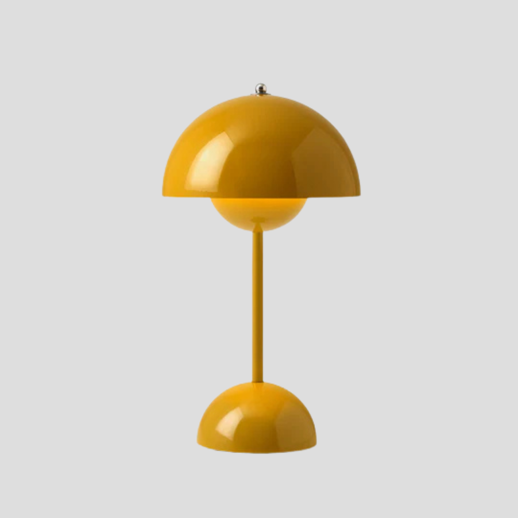 Sladdløs bordlampe i metal