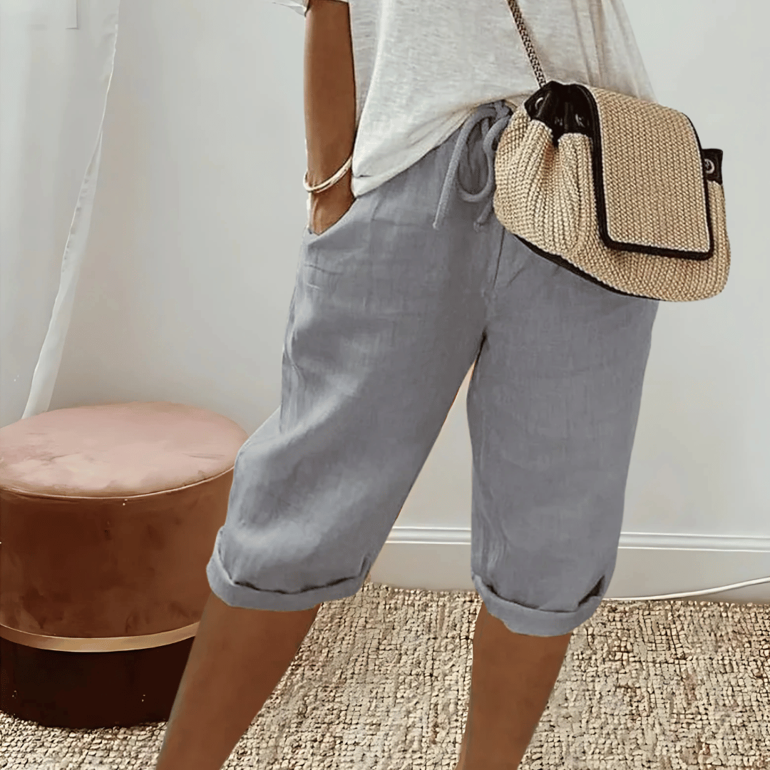 Knälånga haremshorts i mjukt tyg och lätt sommarväv för kvinnor