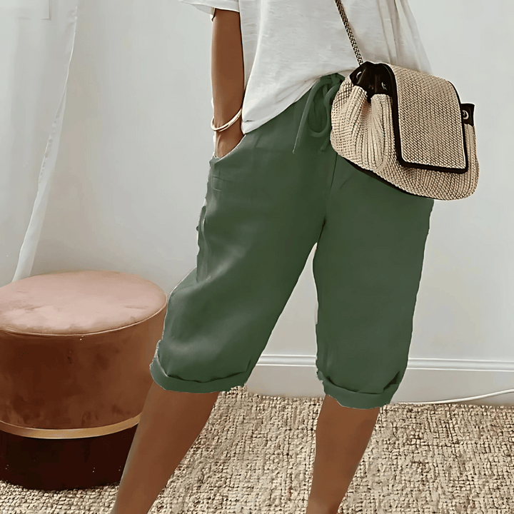 Knälånga haremshorts i mjukt tyg och lätt sommarväv för kvinnor