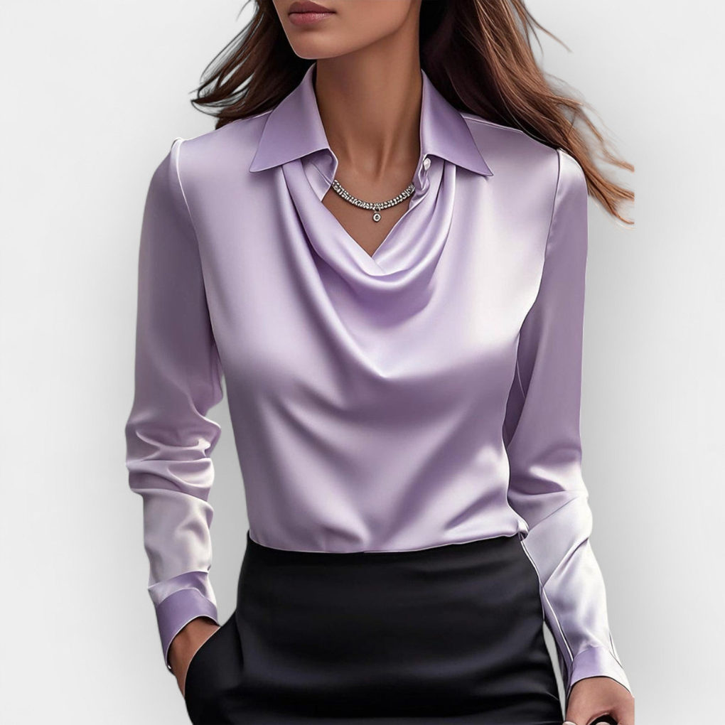 Elegant satinblus med vattenfallskrage