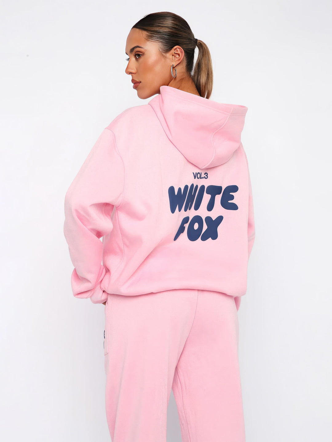 Trendikäs ja mukava naisten treeniasu pehmeästä jerseystä