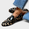 Loafers med leopardmönster och kontrastbeslag | Strukturerad slip-on-sko