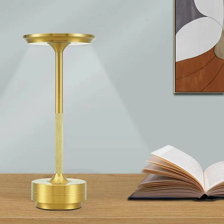 Trådløs og dæmpbar LED-bordlampe med elegant design