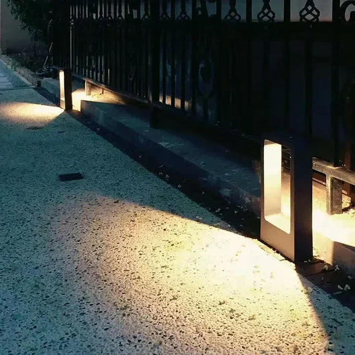 Trädgårdslampa av hög kvalitet med hållbar montering för utomhusbruk