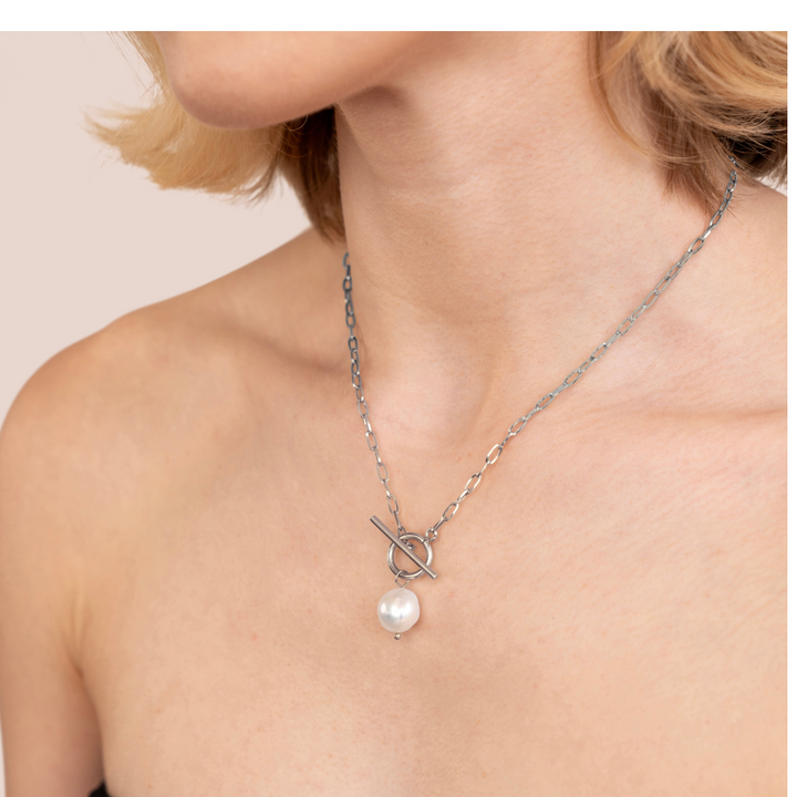 Elegant silverhalsband med sötvattenspärla