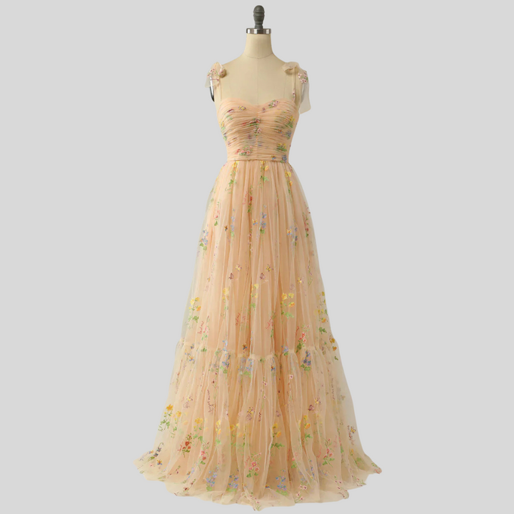 Elegant broderet tyl balkjole