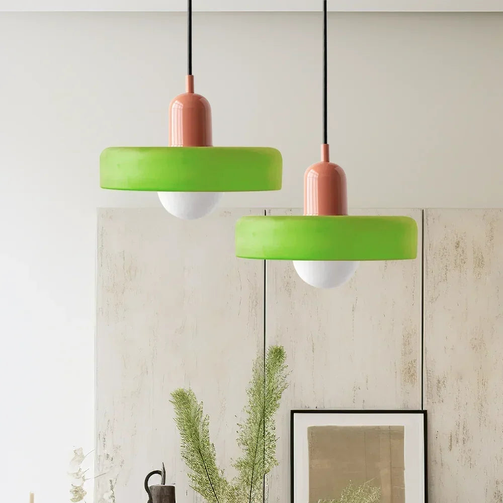 Taklampa i Bauhausstil med blyinfattat glas