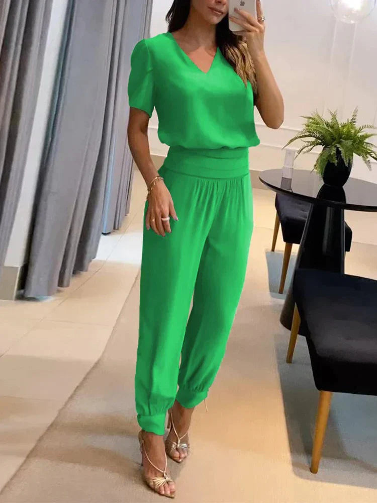 Elegant tvådelat set för kvinnor med modern stil