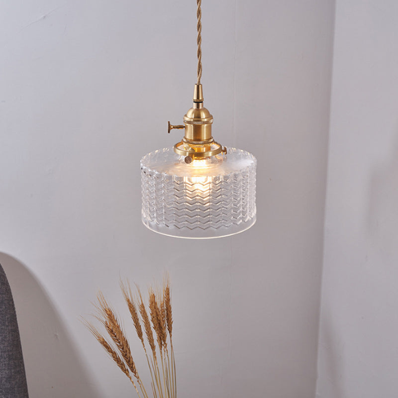 Kort Cylindrisk Retro Taklampa i Vågigt Klart/Grönt Glas med Vridströmbrytare i Mässing