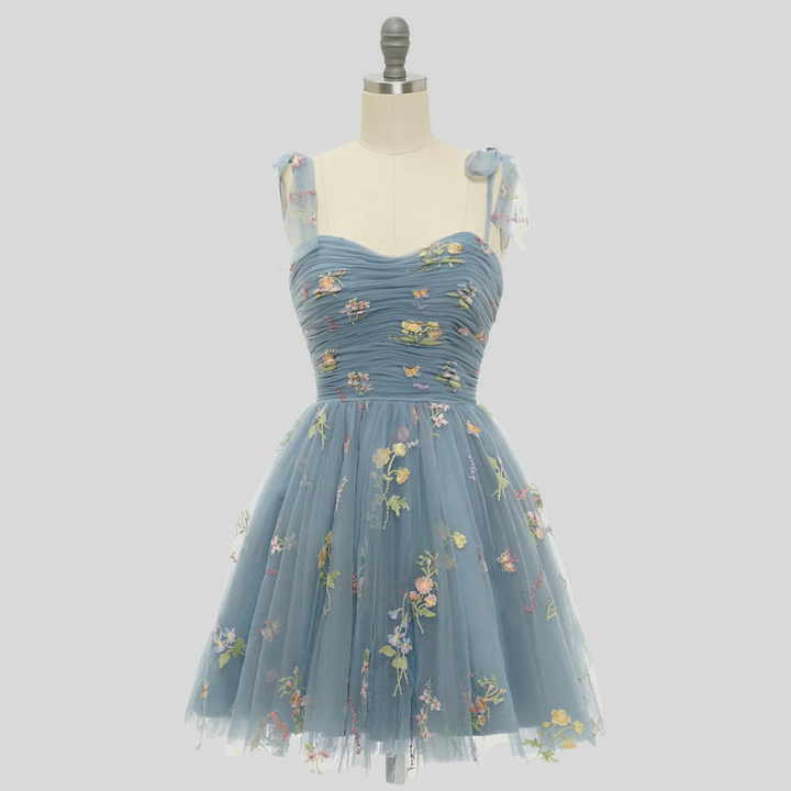 Elegant broderet tyl balkjole