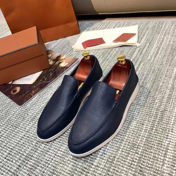 Loaferit naisille ja miehille – Tyylikäs monikäyttötyyli