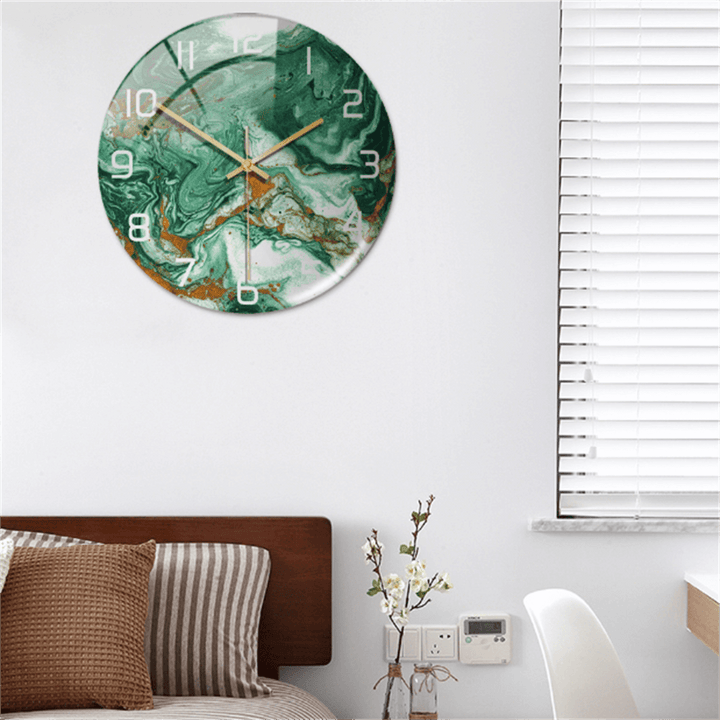 Elegant väggklocka med marmoreffekt – MarbleTime