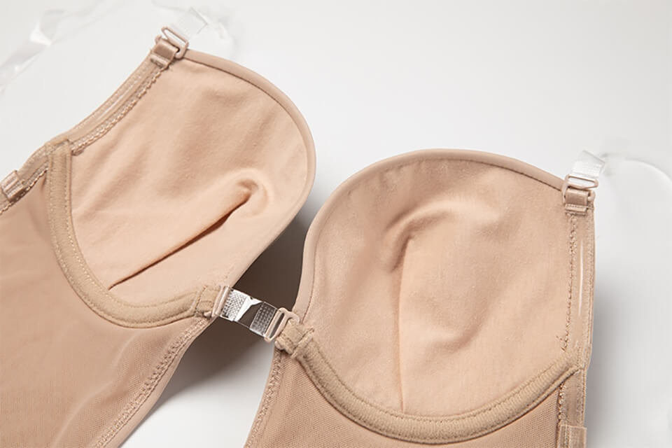 Formande bodyshaper med djup V-ringning och öppen rygg