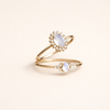 Guldring med opal och diamant