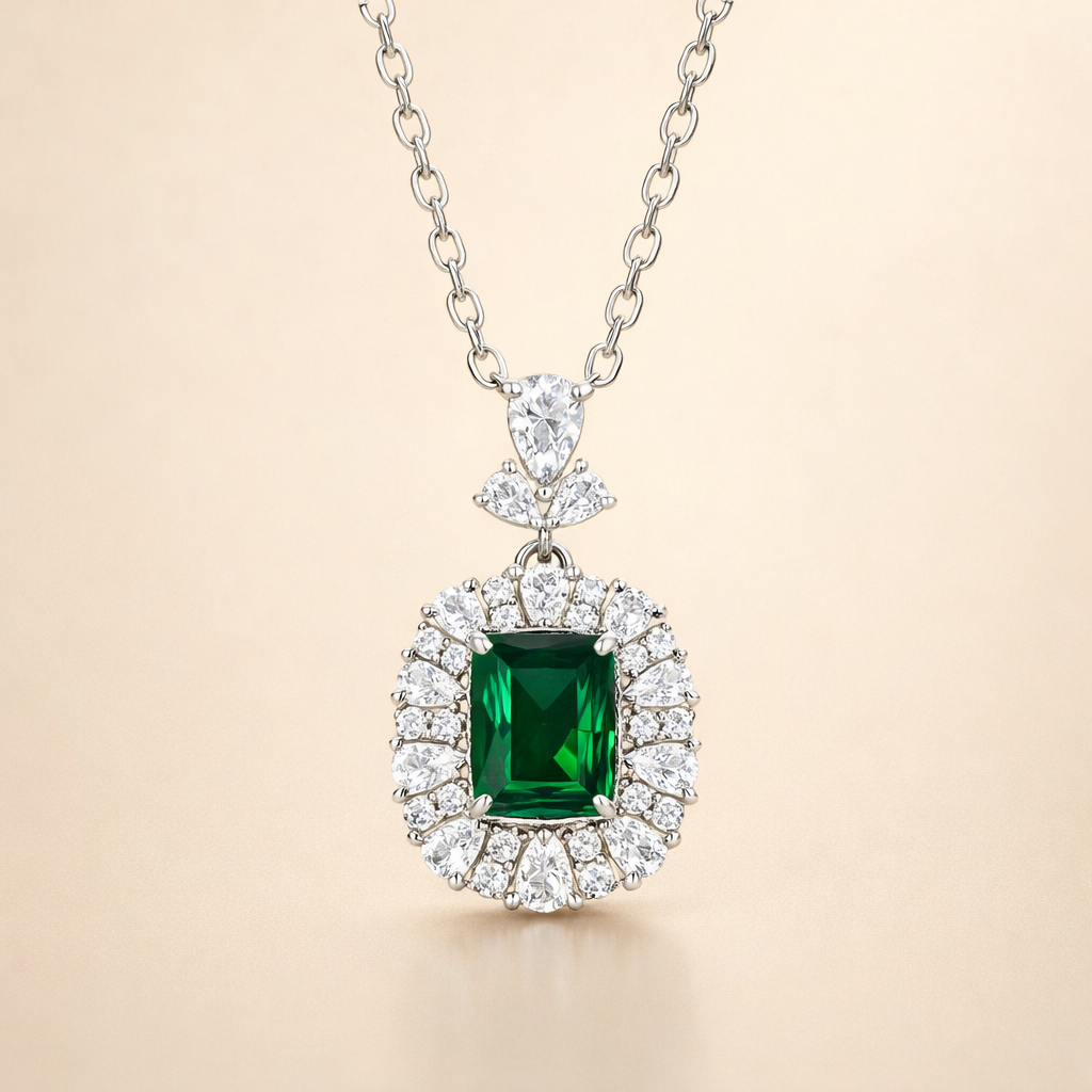 Elegant halsband i vitguld med förfinat hjärta