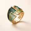 Elegant guldring med blad