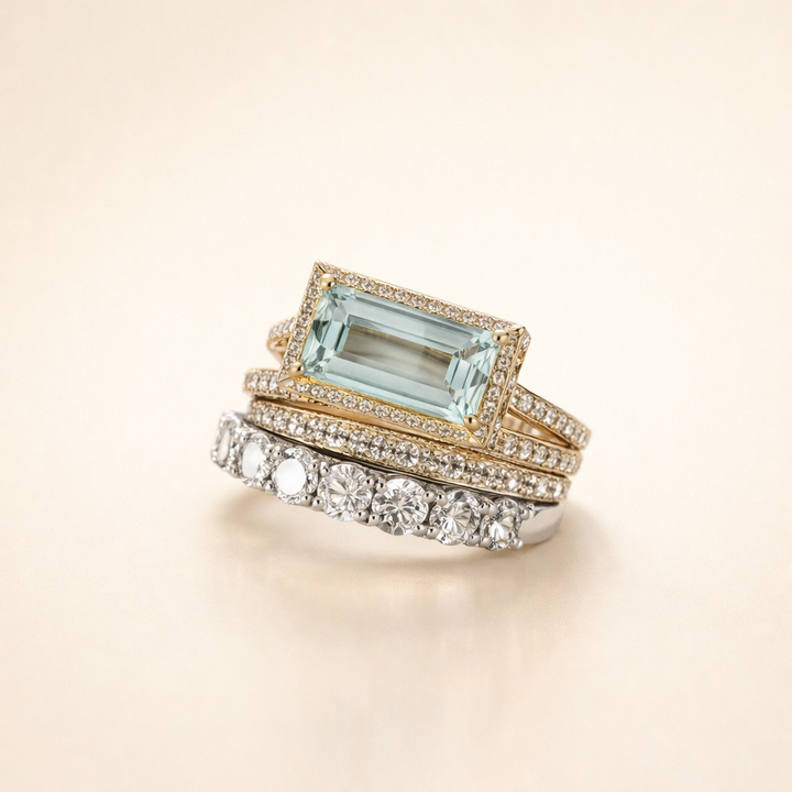 Elegant halsband i vitguld med turkos accent