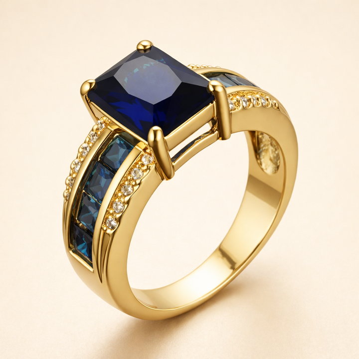 Elegant guldring med förfinade detaljer
