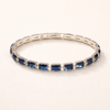 Elegant armband i vitguld med förfinade detaljer