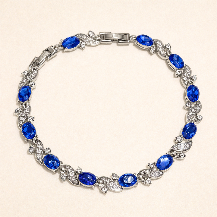 Elegant armband i vitguld med förfinade detaljer