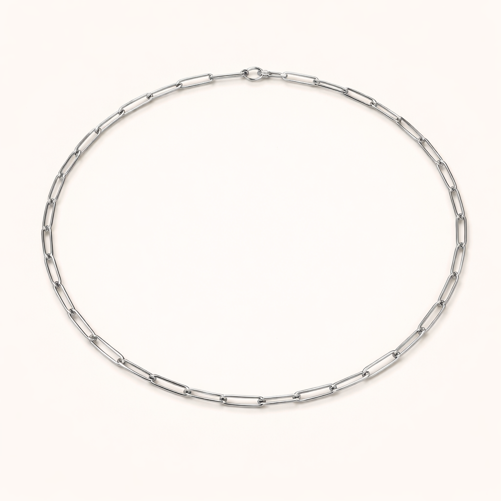 Förfinat halsband i vitguld med diskret glans