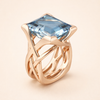Elegant ring i roséguld med zirkoniadetaljer