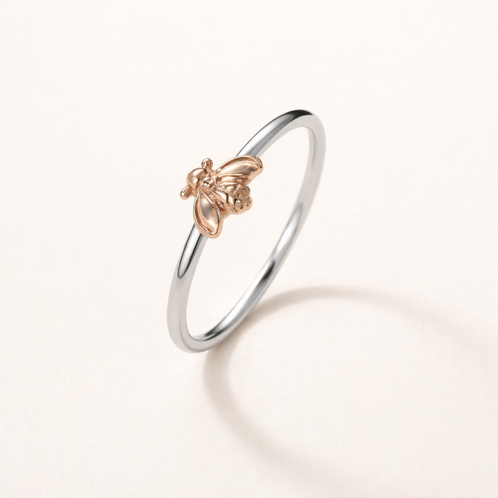 Elegant silverring med förfinade detaljer
