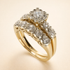 Elegant guldring med förfinade detaljer