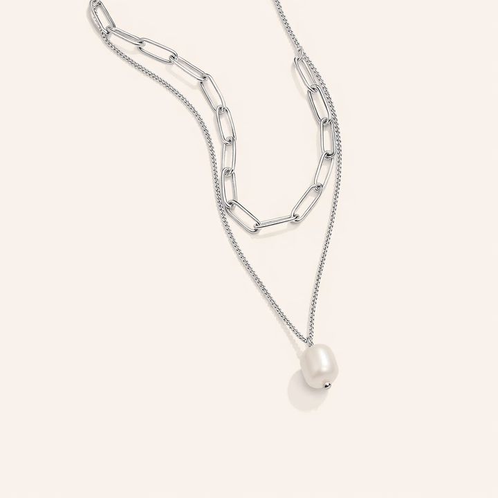 Elegant silverhalsband med pärlor