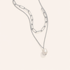 Elegant silverhalsband med pärlor