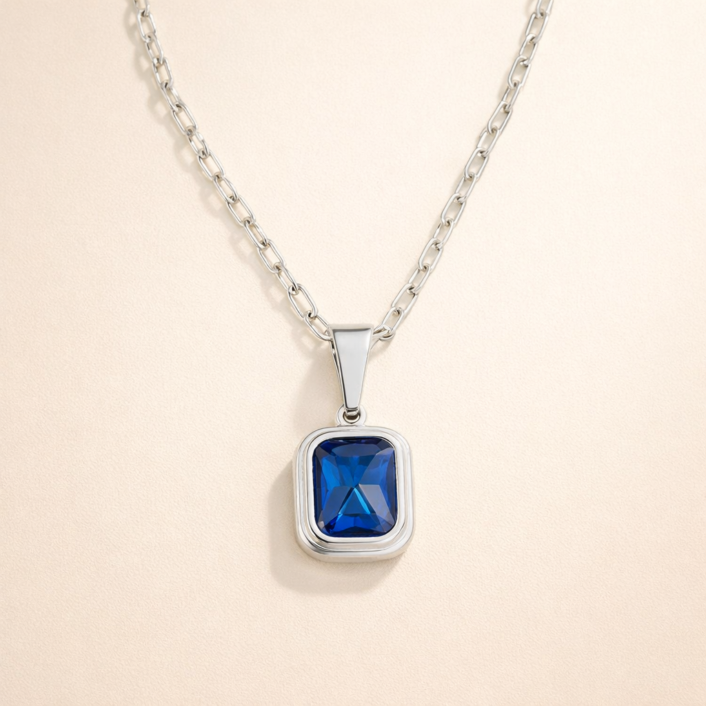 Silverhalsband med havsblått hänge