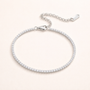 Elegant tennisarmband i silver med diskret zirkonia
