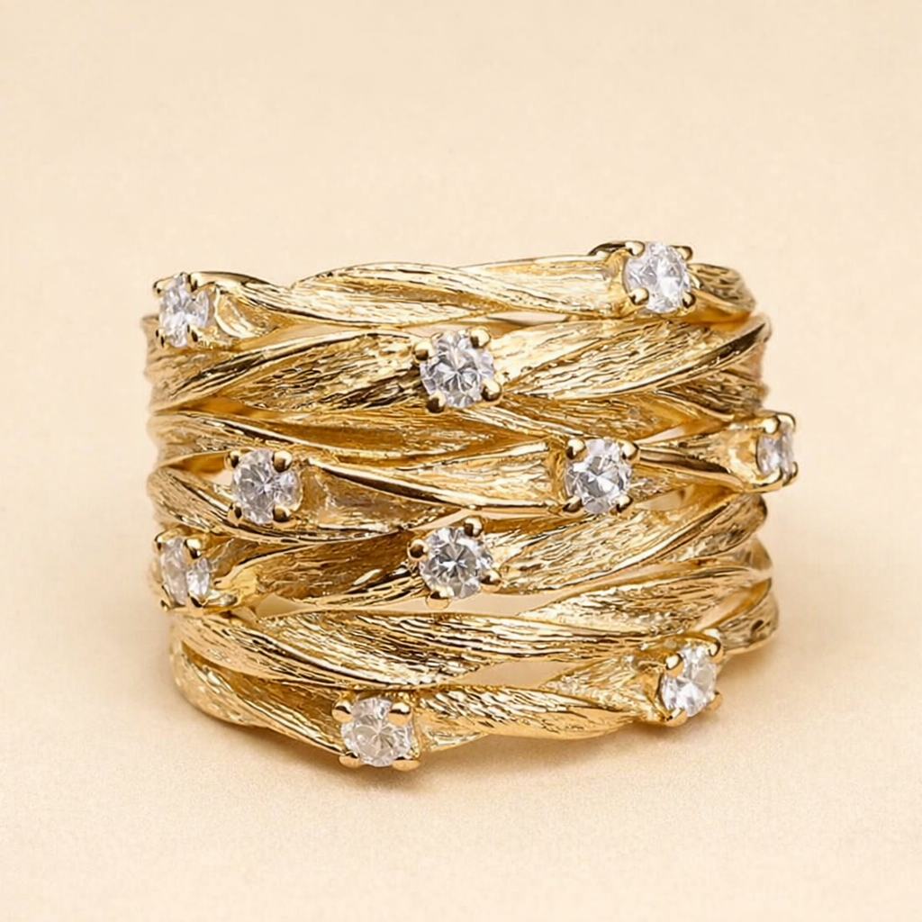 Elegant guldring med förfinade detaljer