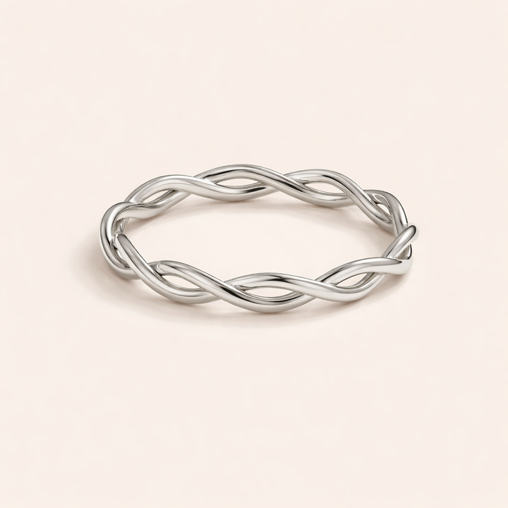 Oändlig vriden silverring