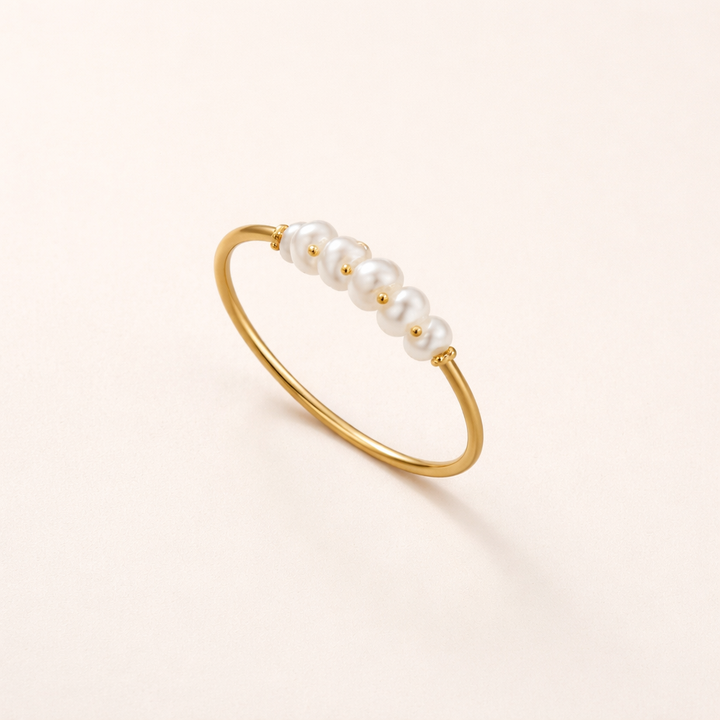 Elegant ring i silver med sötvattenspärla