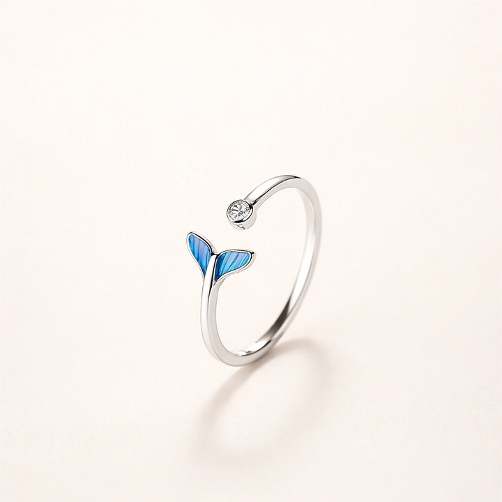 Silverring med zirkonia och elegant vågform