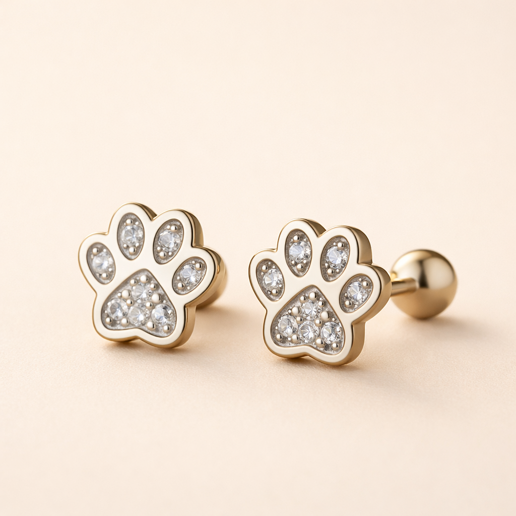 Tassavtryck Knoppörhängen i sterlingsilver – Kristallaccent
