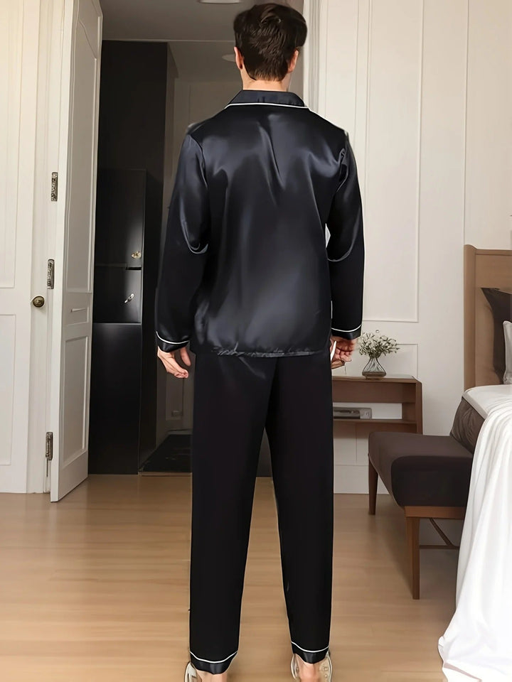 Mjuk satinpyjamas för herr - Adrian