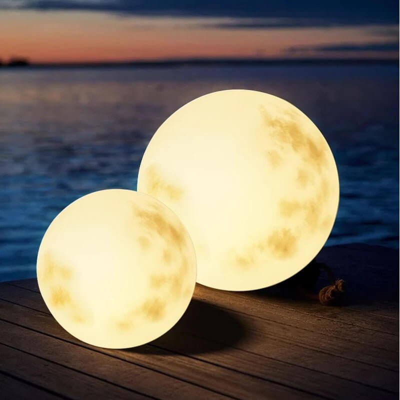 Trädgårdslampa i månform