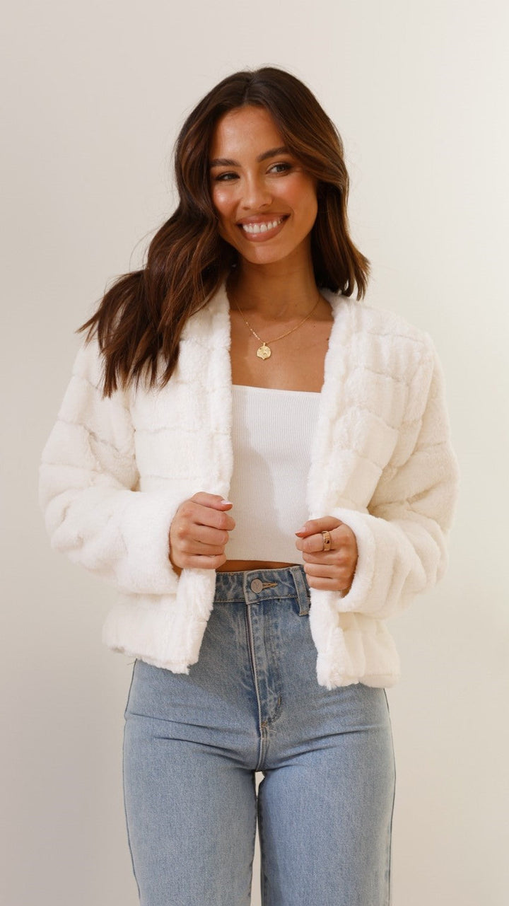 Lyxig croppad damjacka – Veloura