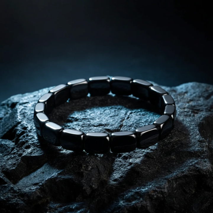 Hematitarmband för herr – Elegans, styrka & stilfull energi