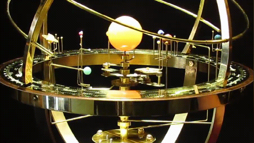 Stor orrery-modell av solsystemet – Detaljerad framställning av planeterna