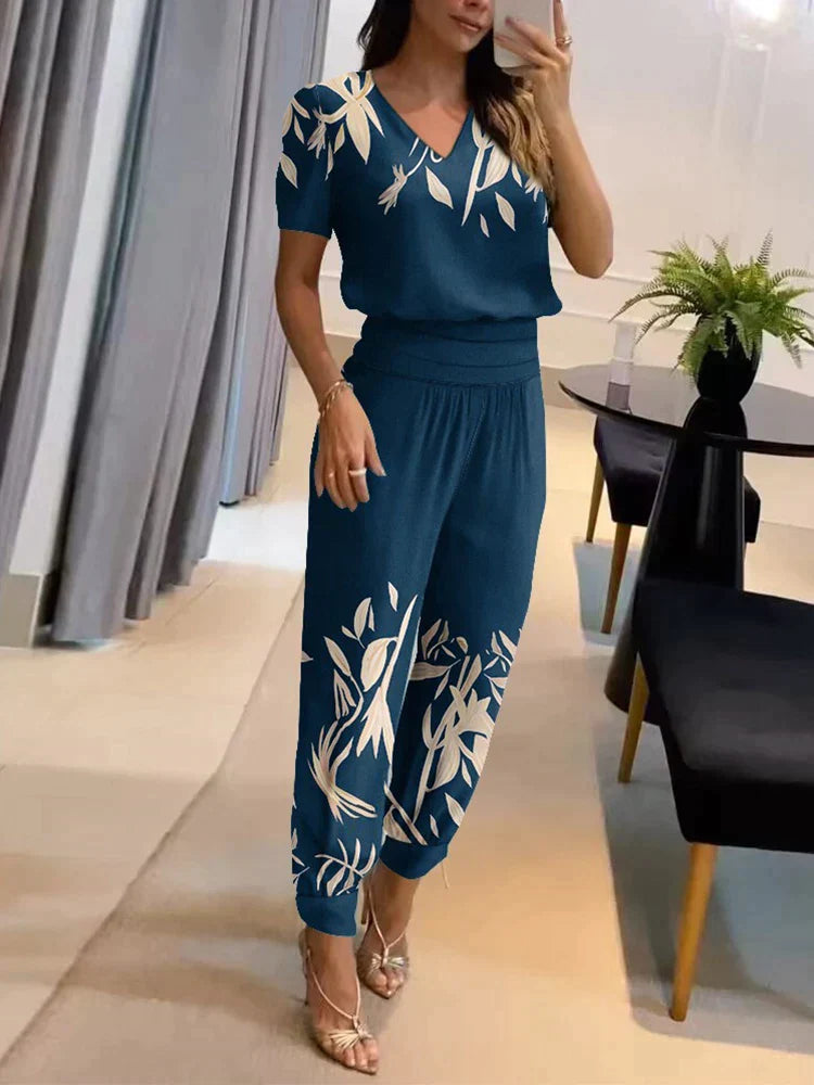 Elegant tvådelat set för kvinnor med modern stil