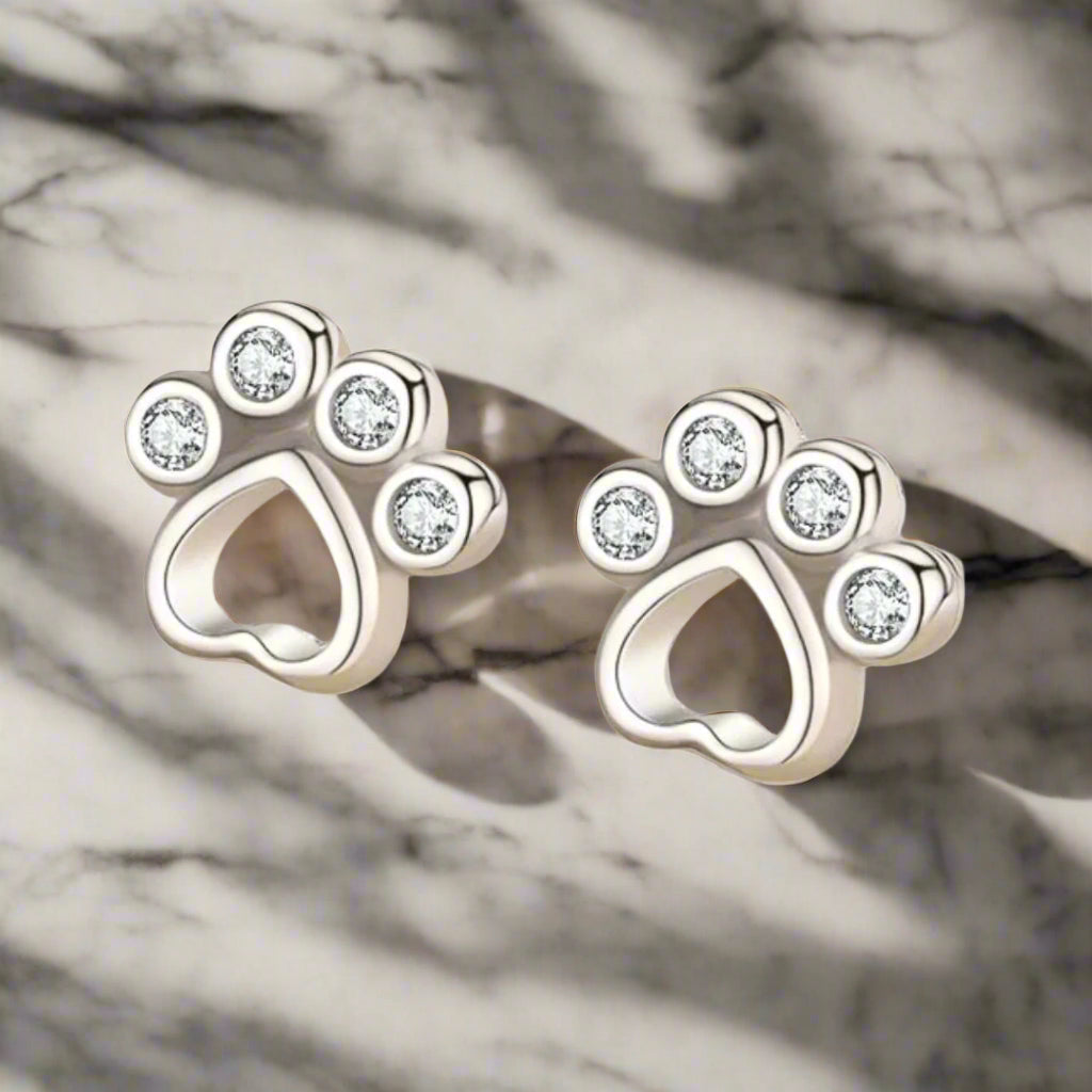 Tass-knoppörhängen i sterlingsilver – Med gnistrande zirkonia