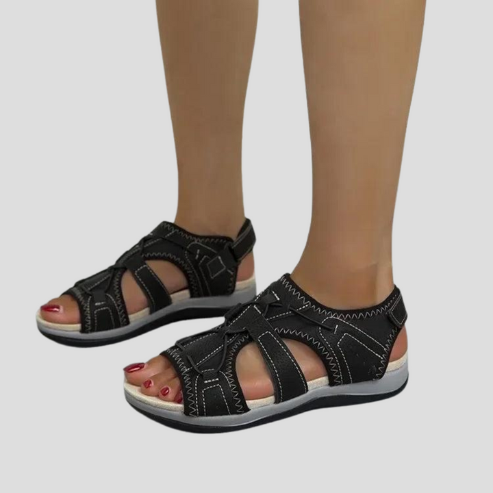 Damsandaler med remmar
